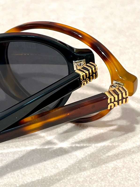 Picture of MiuMiu Sunglasses _SKUfw52329902fw